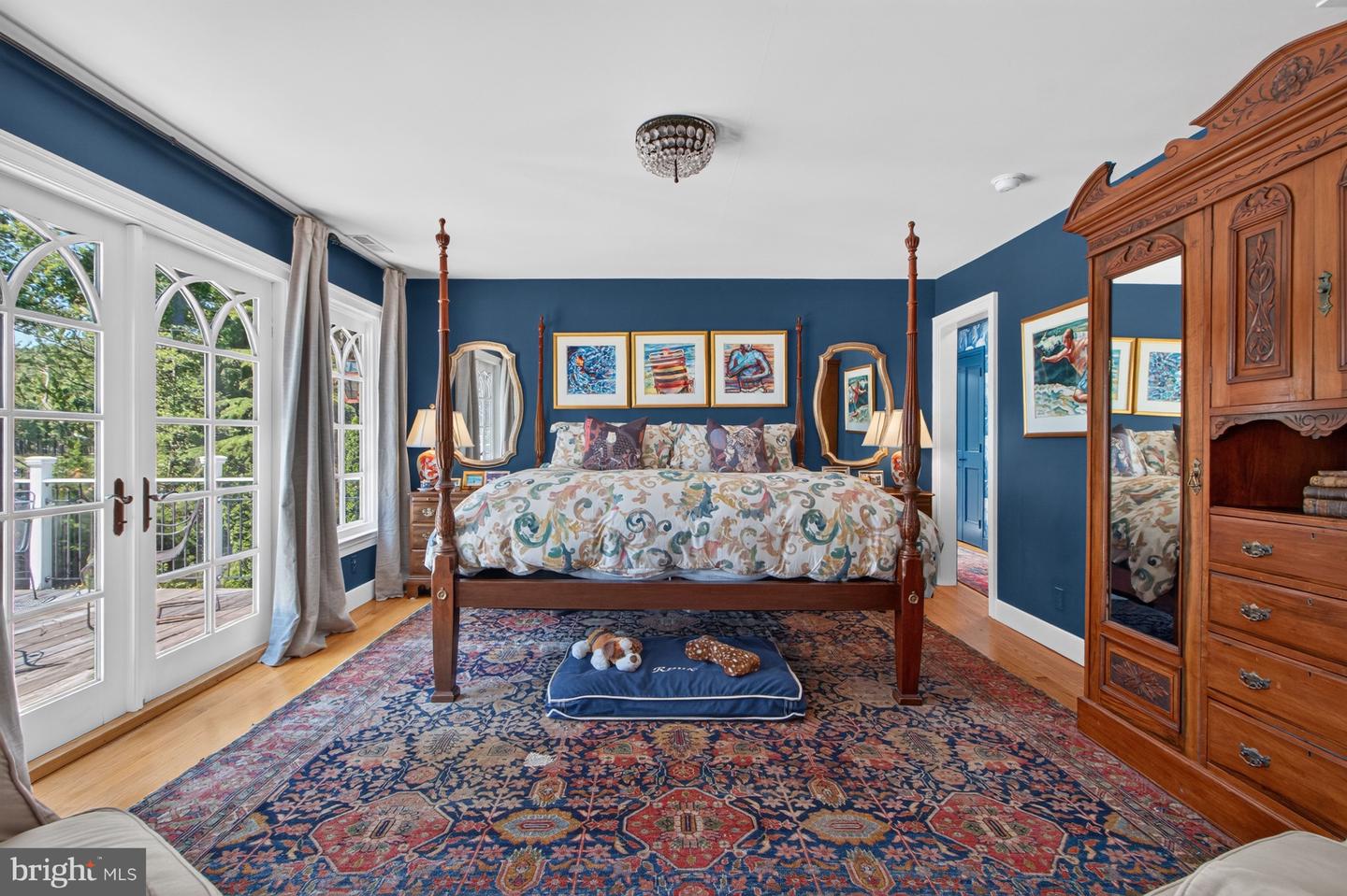 listing image