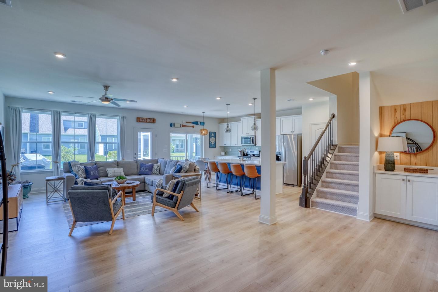 listing image