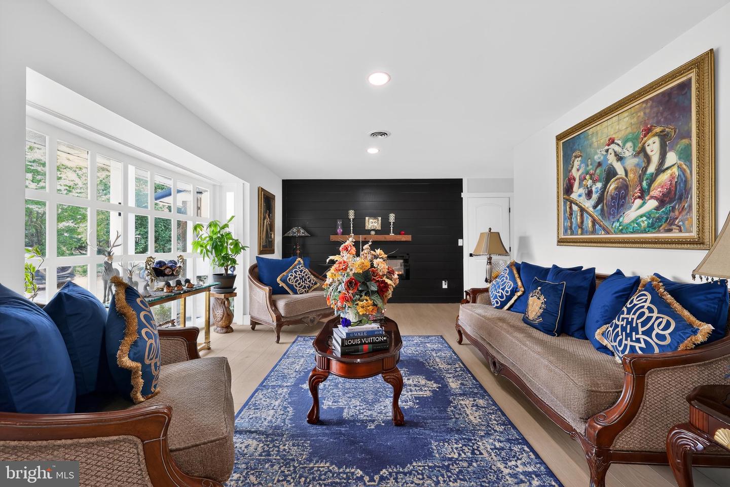 listing image
