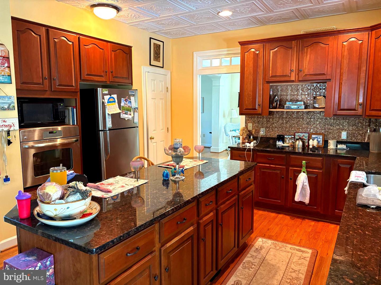 listing image