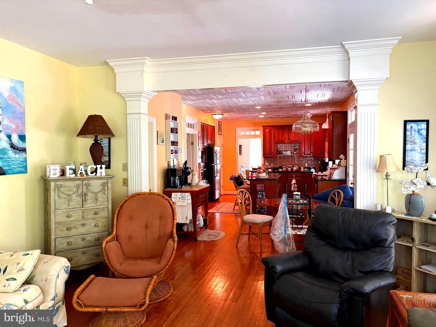 listing image