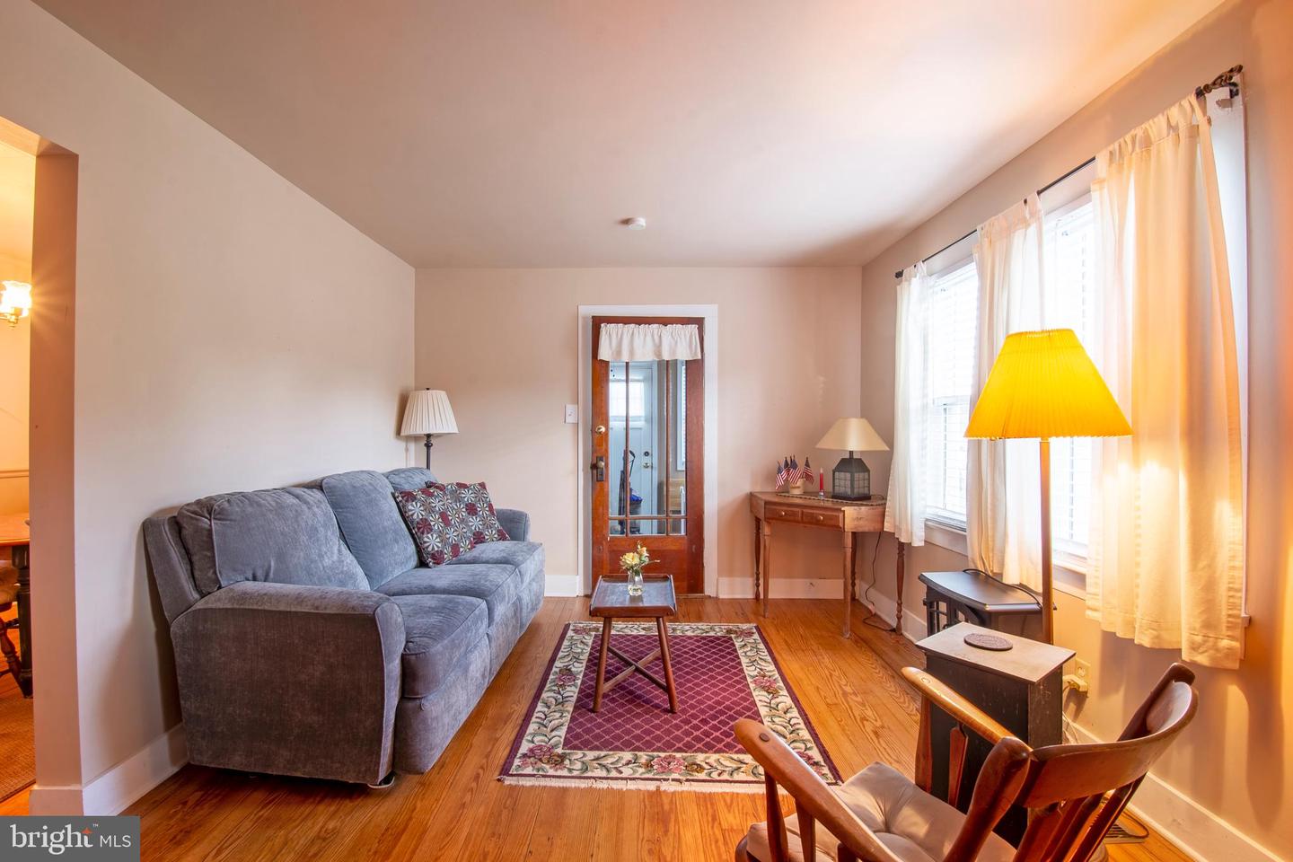 listing image