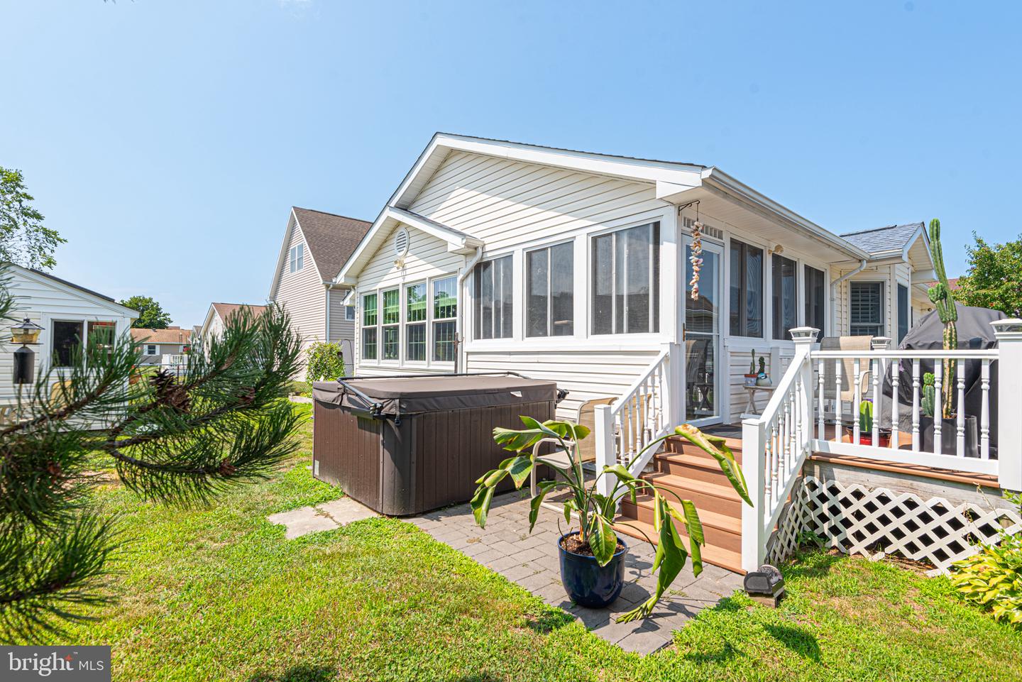 listing image