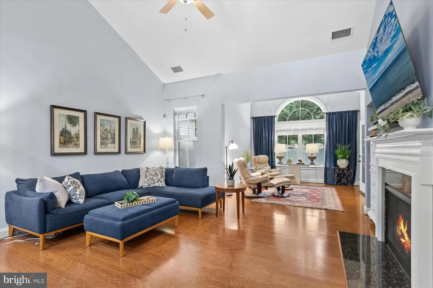 listing image