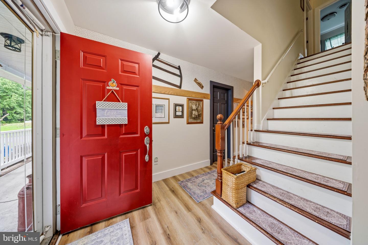 listing image