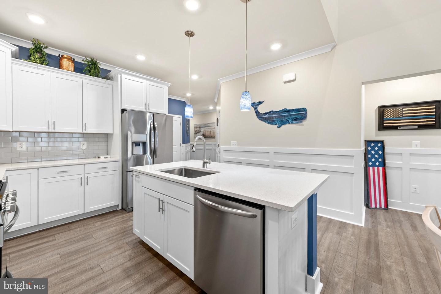 listing image