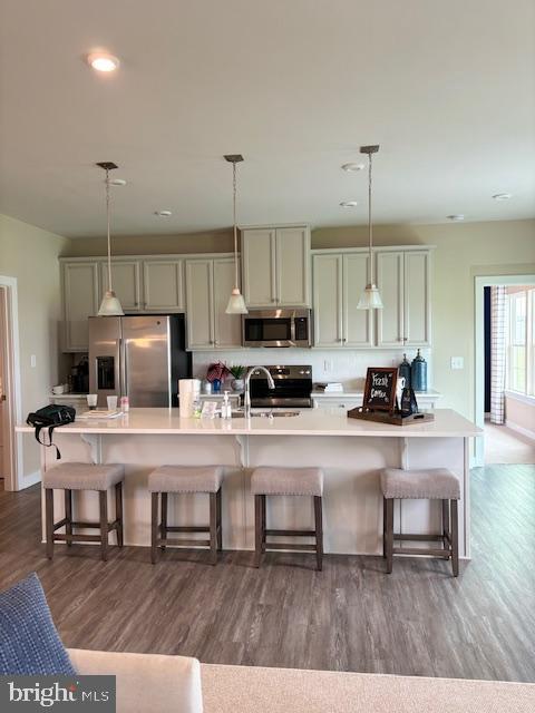 listing image