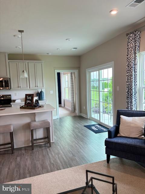 listing image