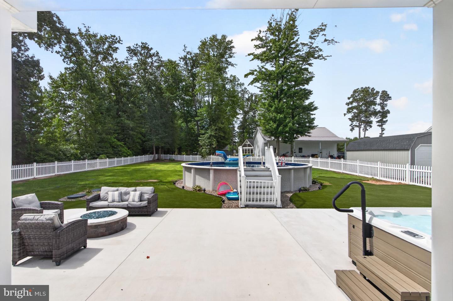 listing image