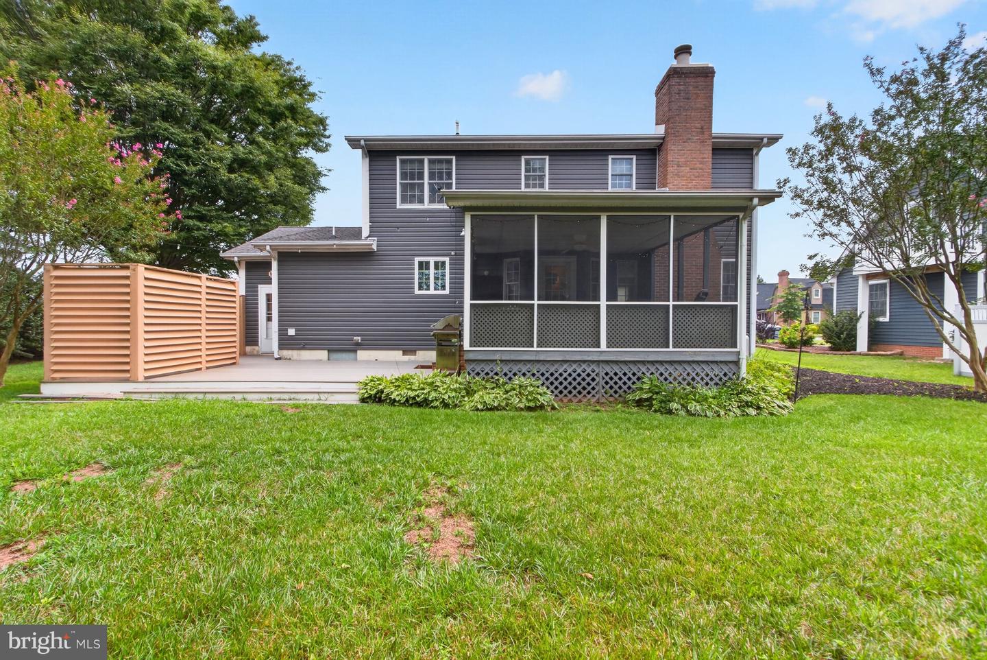 listing image