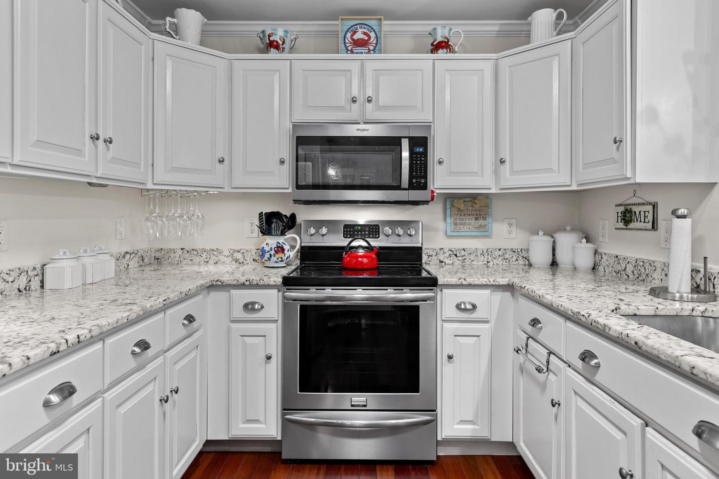 listing image