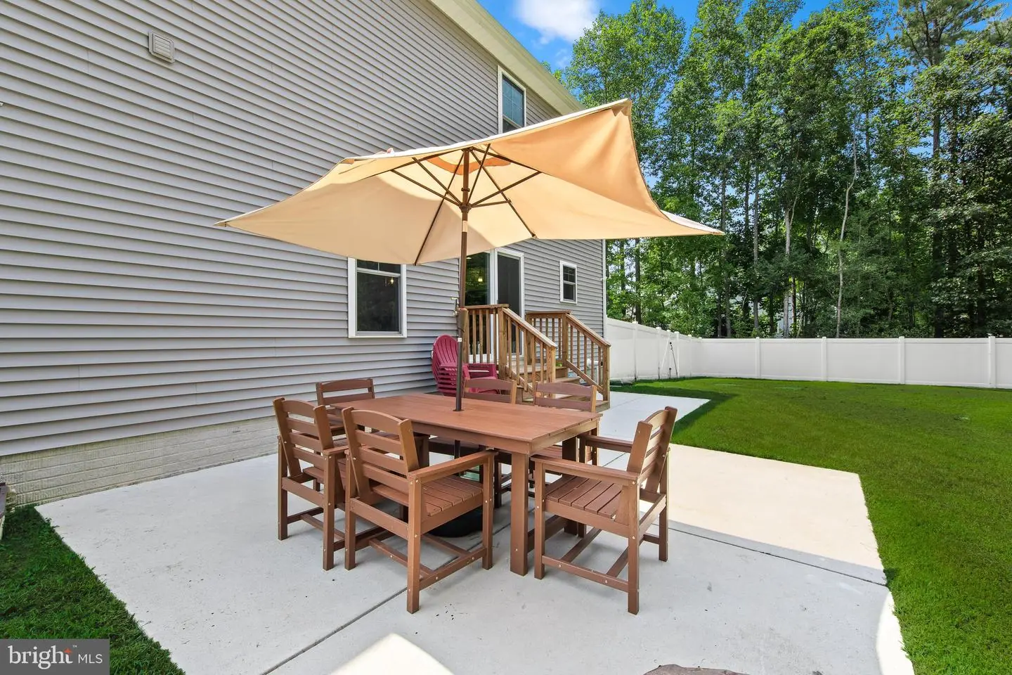 listing image
