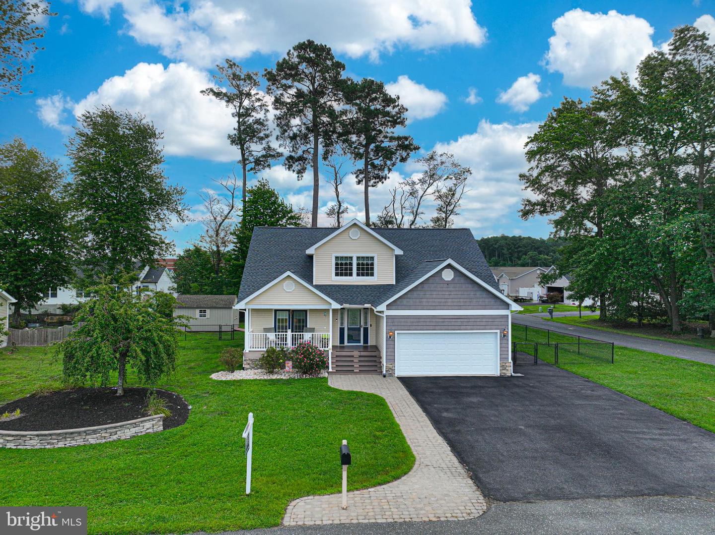 listing image