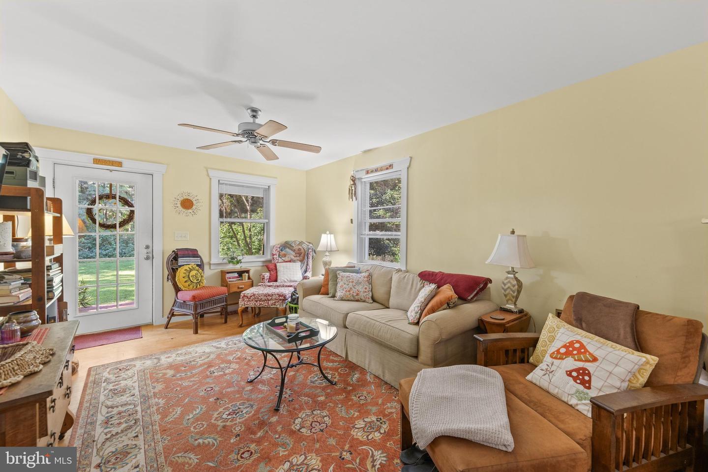 listing image