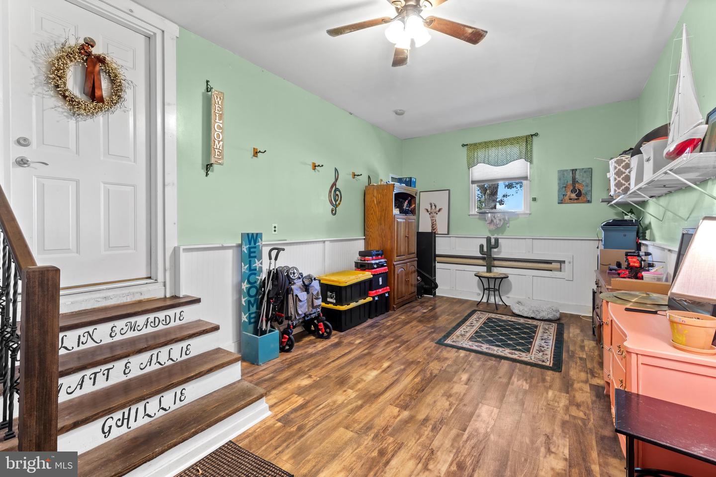 listing image