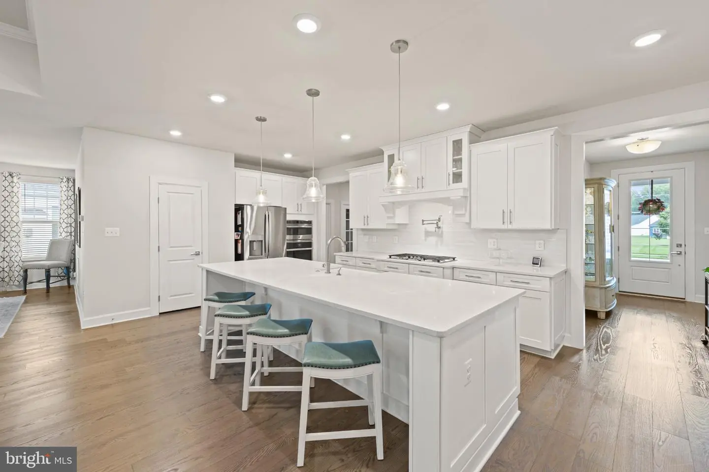 listing image