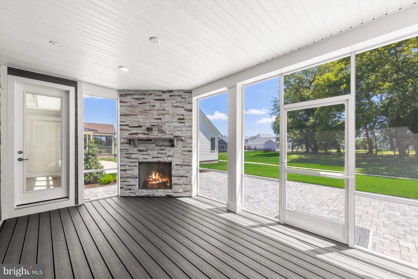 listing image