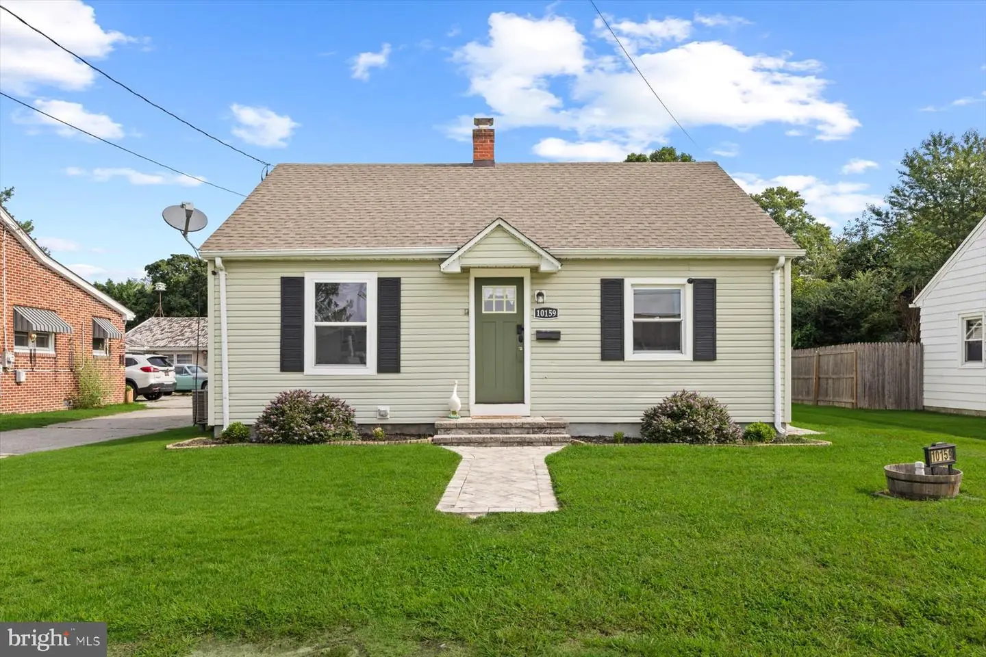 listing image