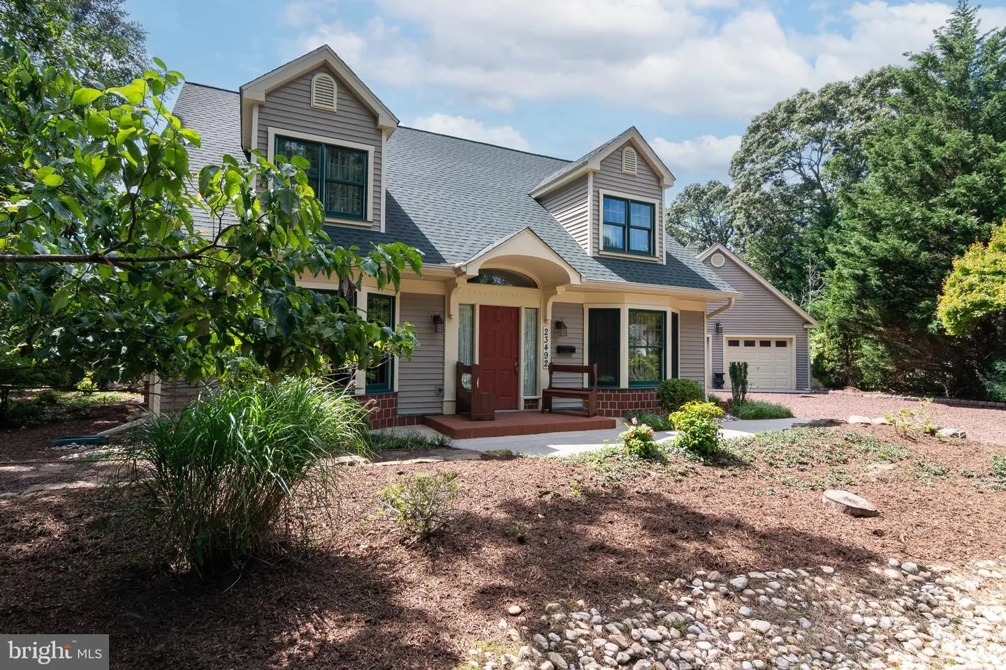 listing image