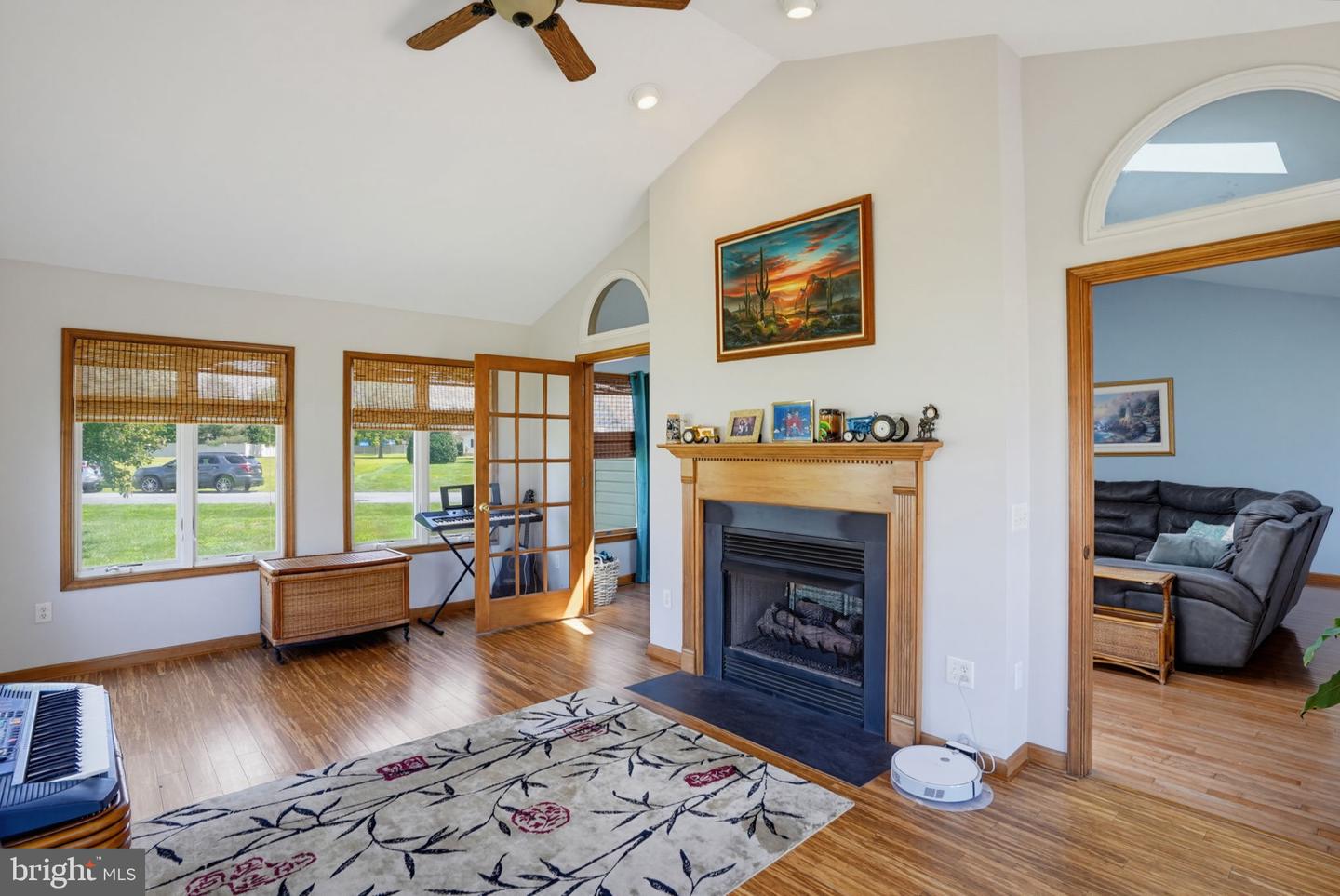listing image