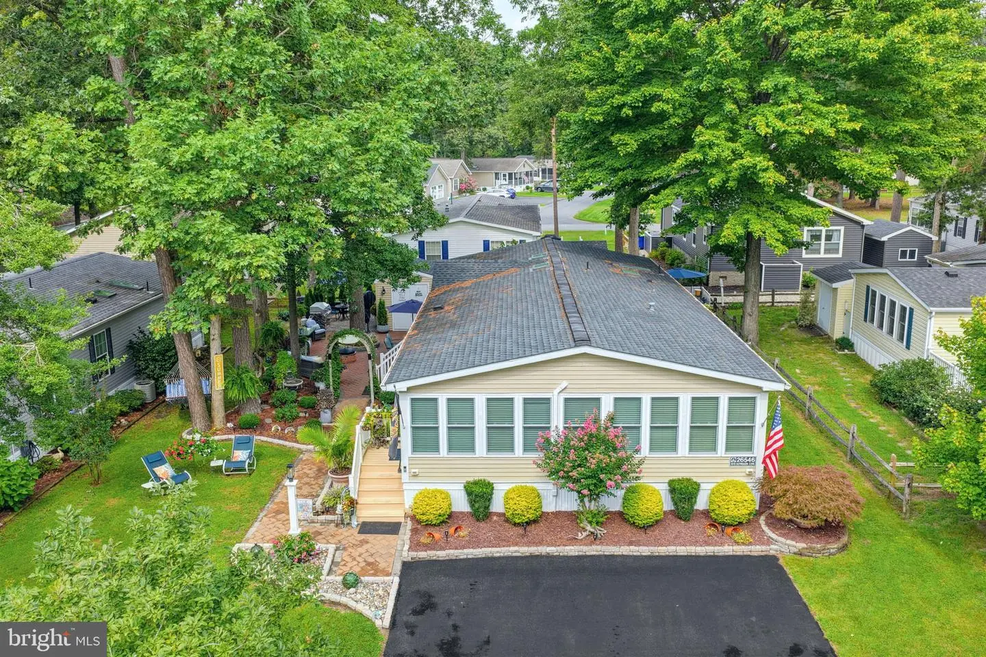 listing image