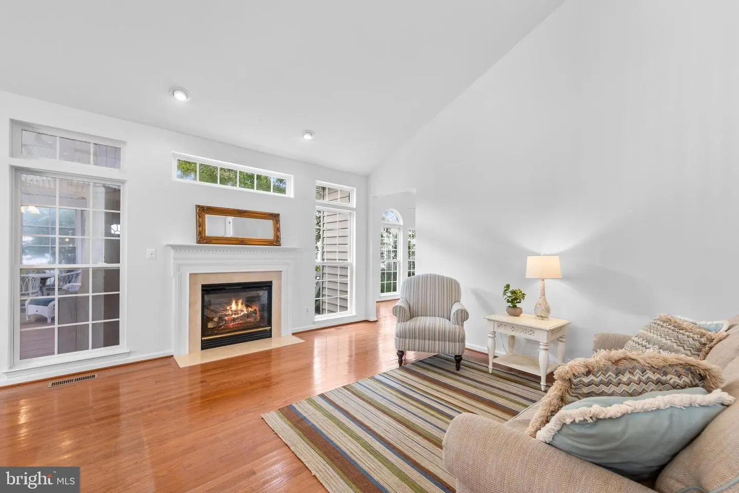 listing image