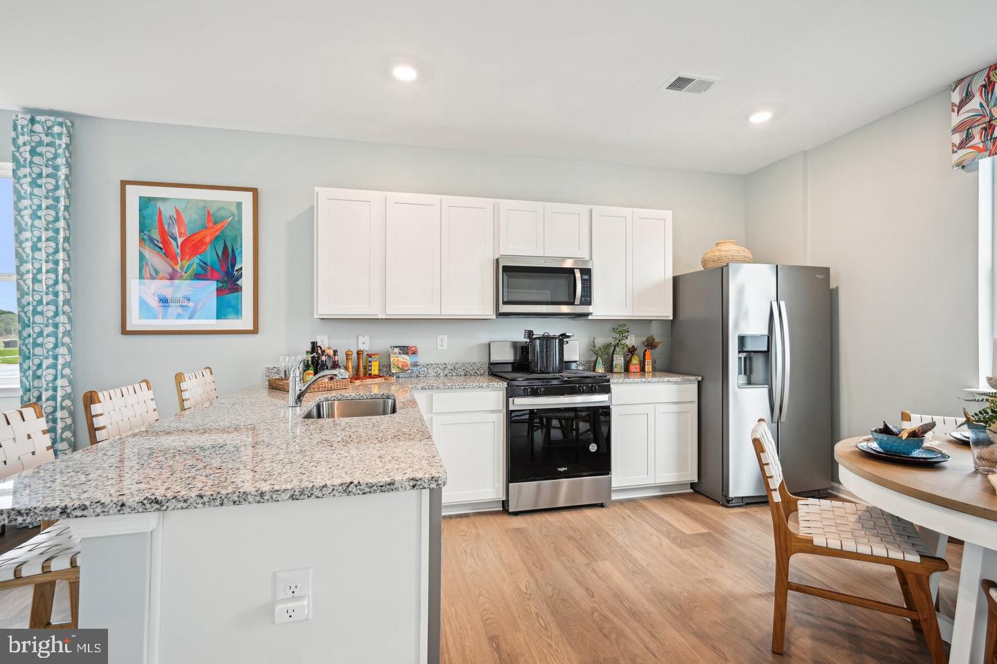listing image