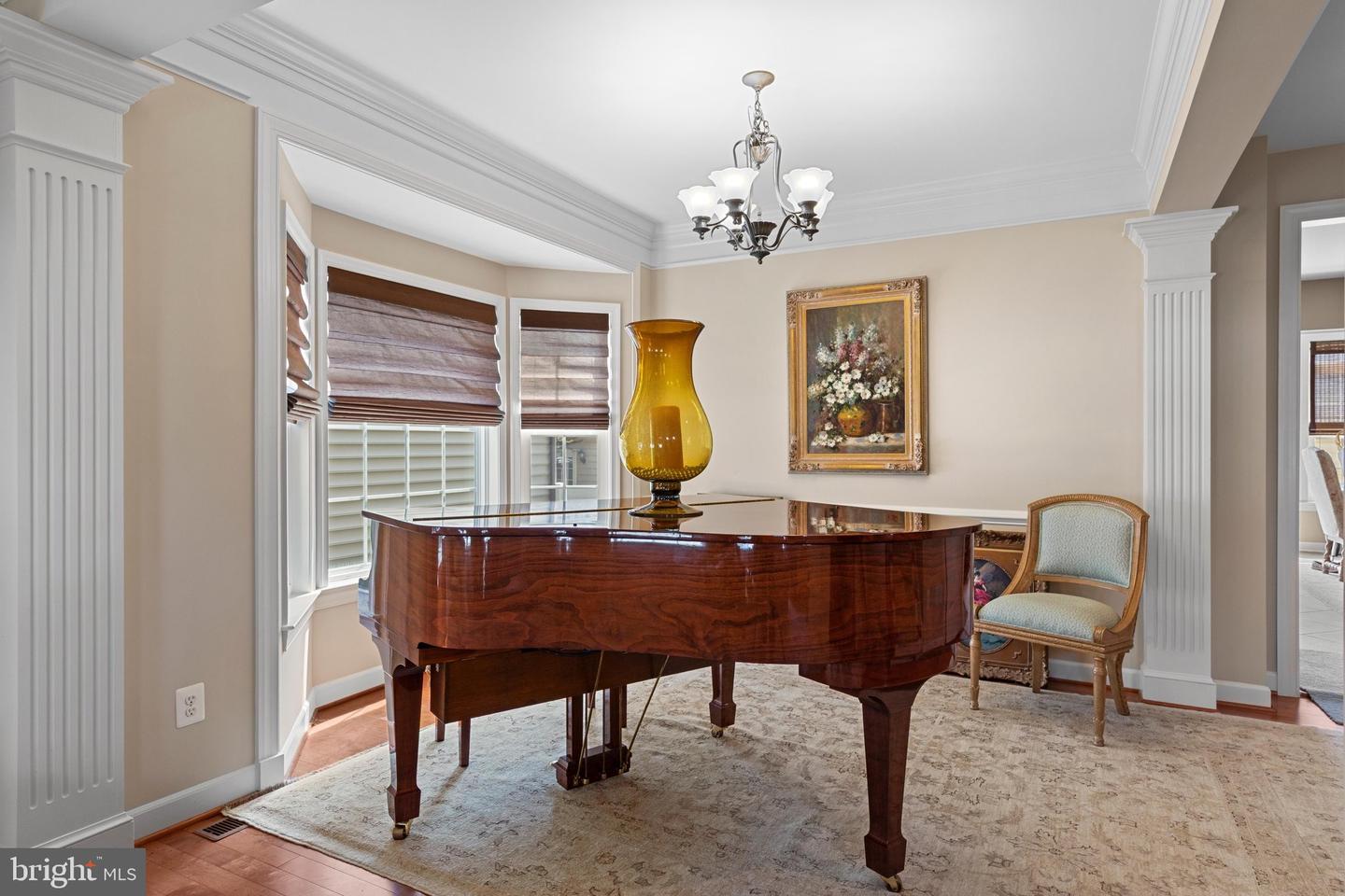 listing image