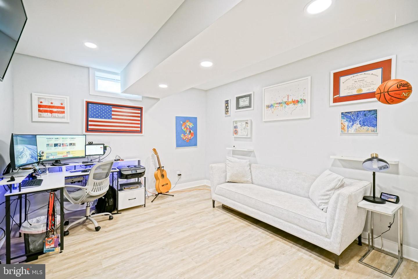 listing image