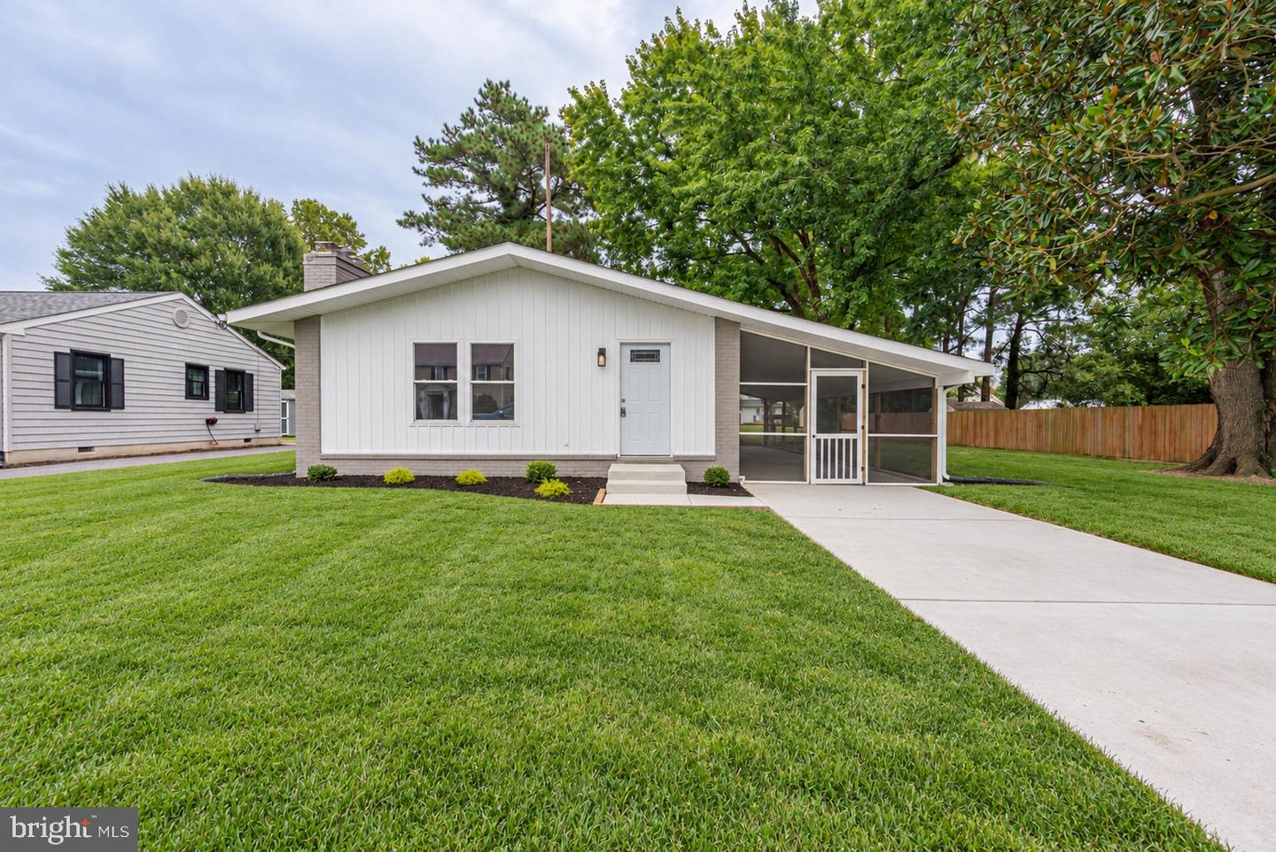 listing image