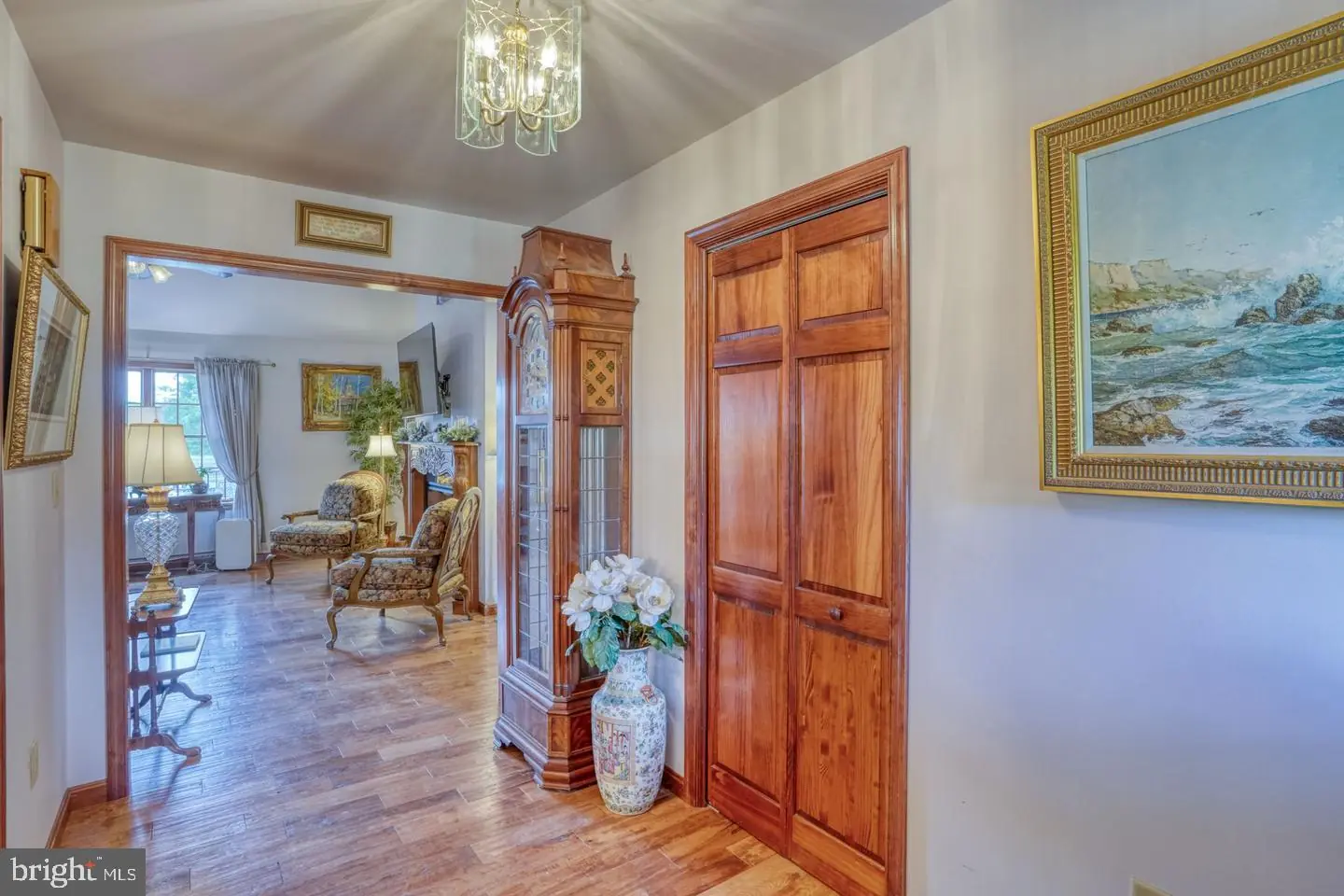 listing image