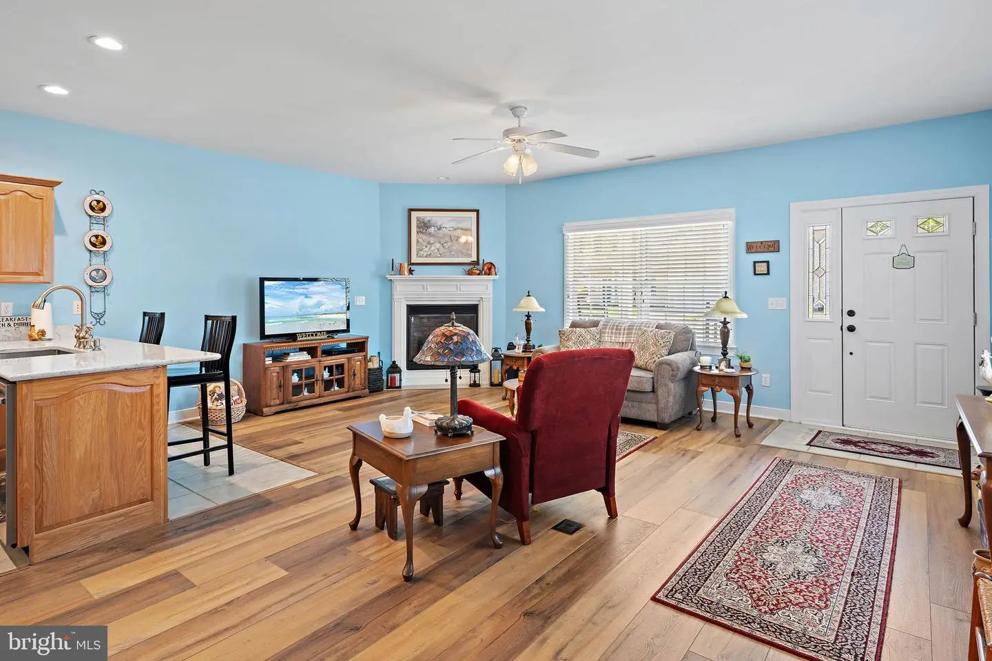 listing image