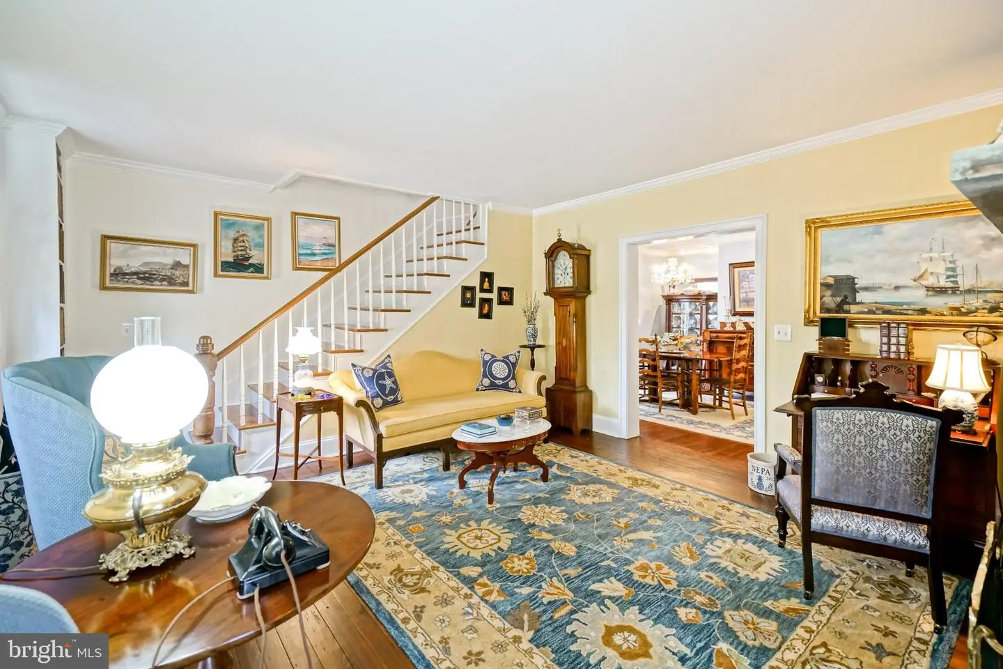listing image