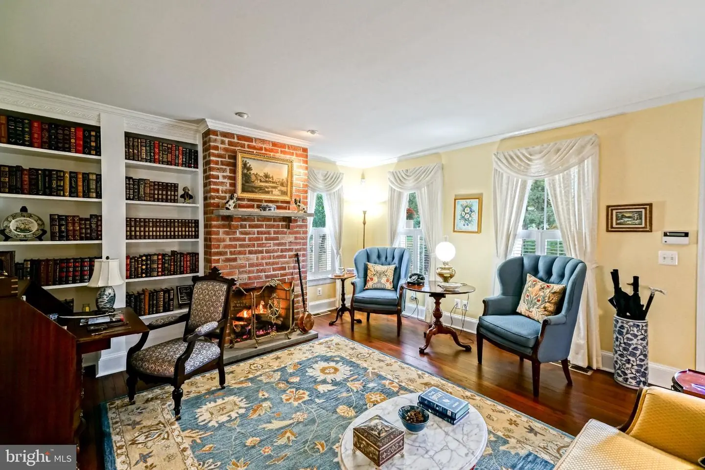 listing image