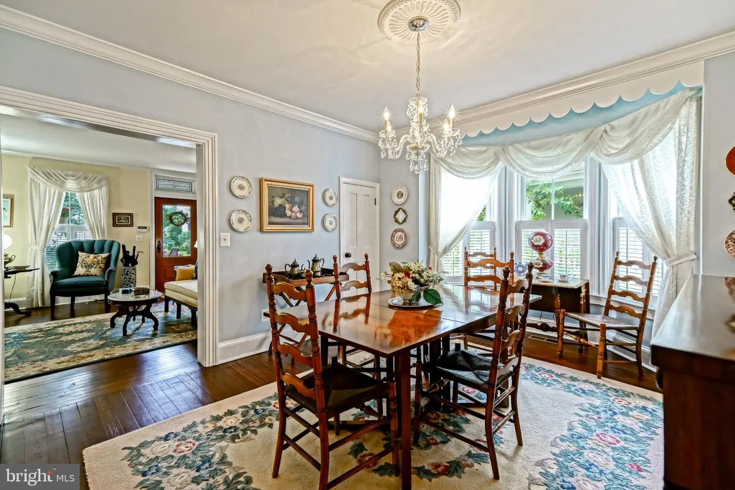 listing image