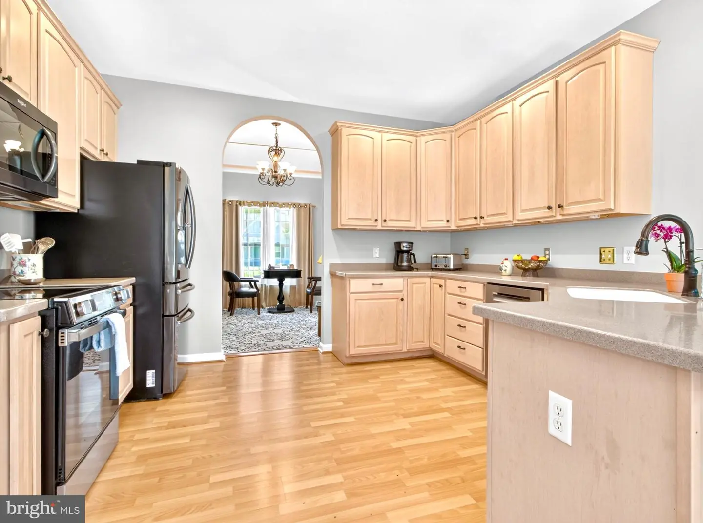 listing image