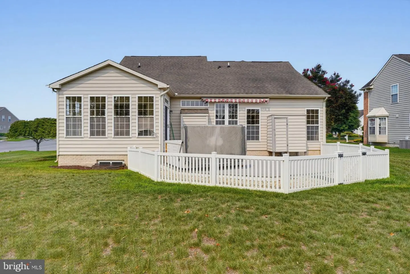 listing image