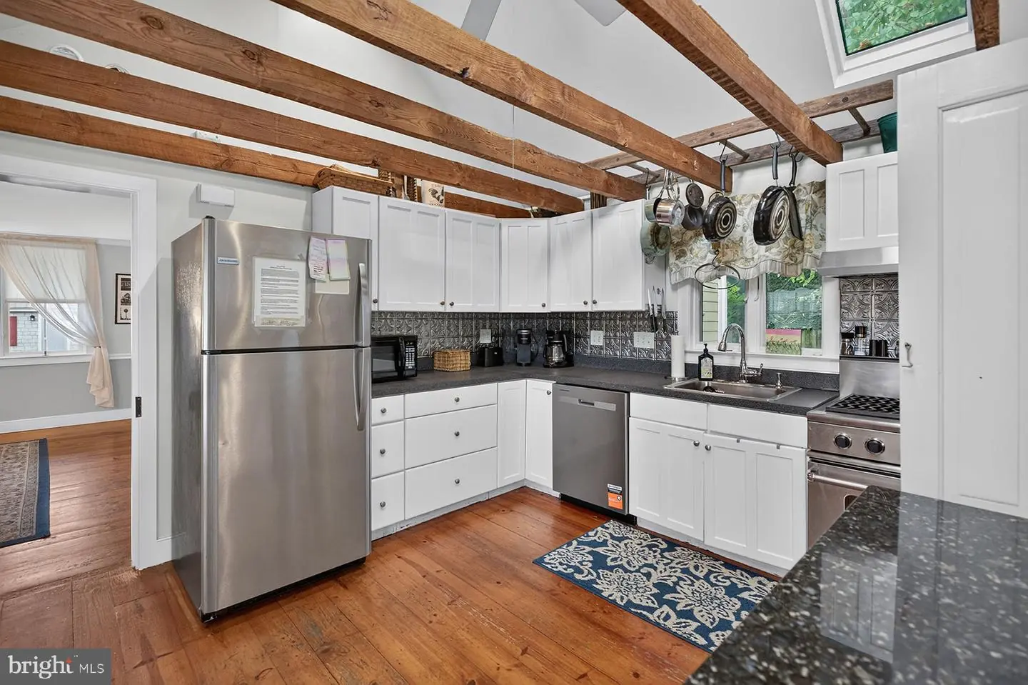 listing image