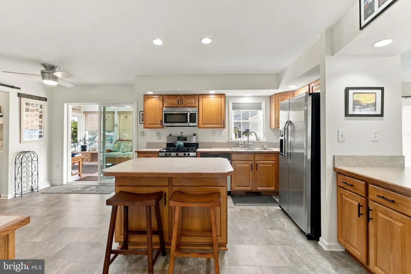 listing image
