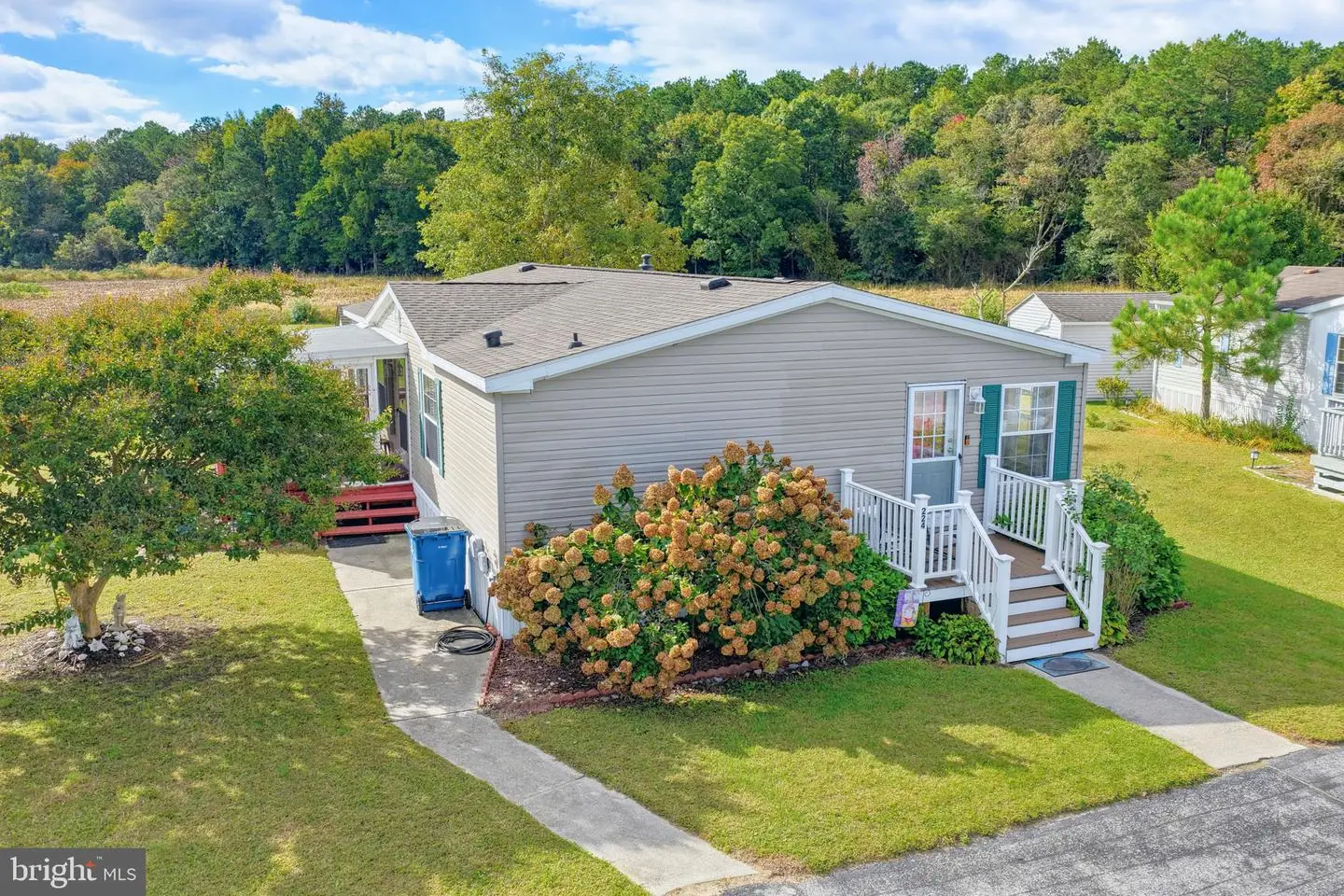listing image