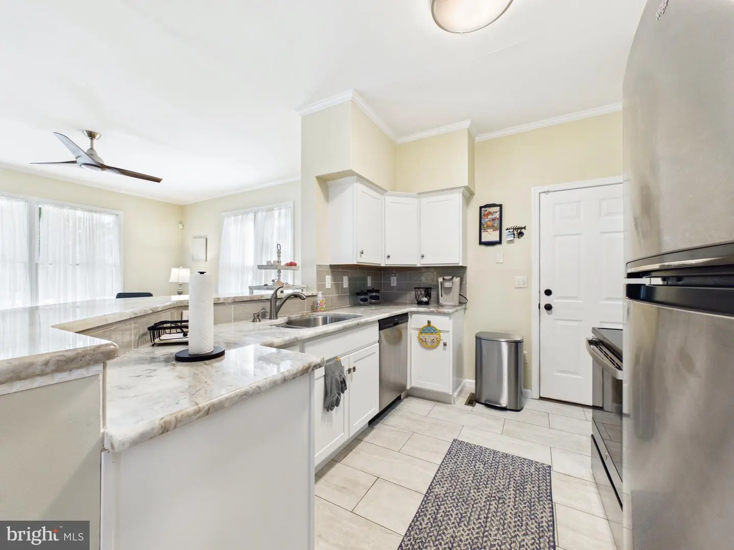 listing image