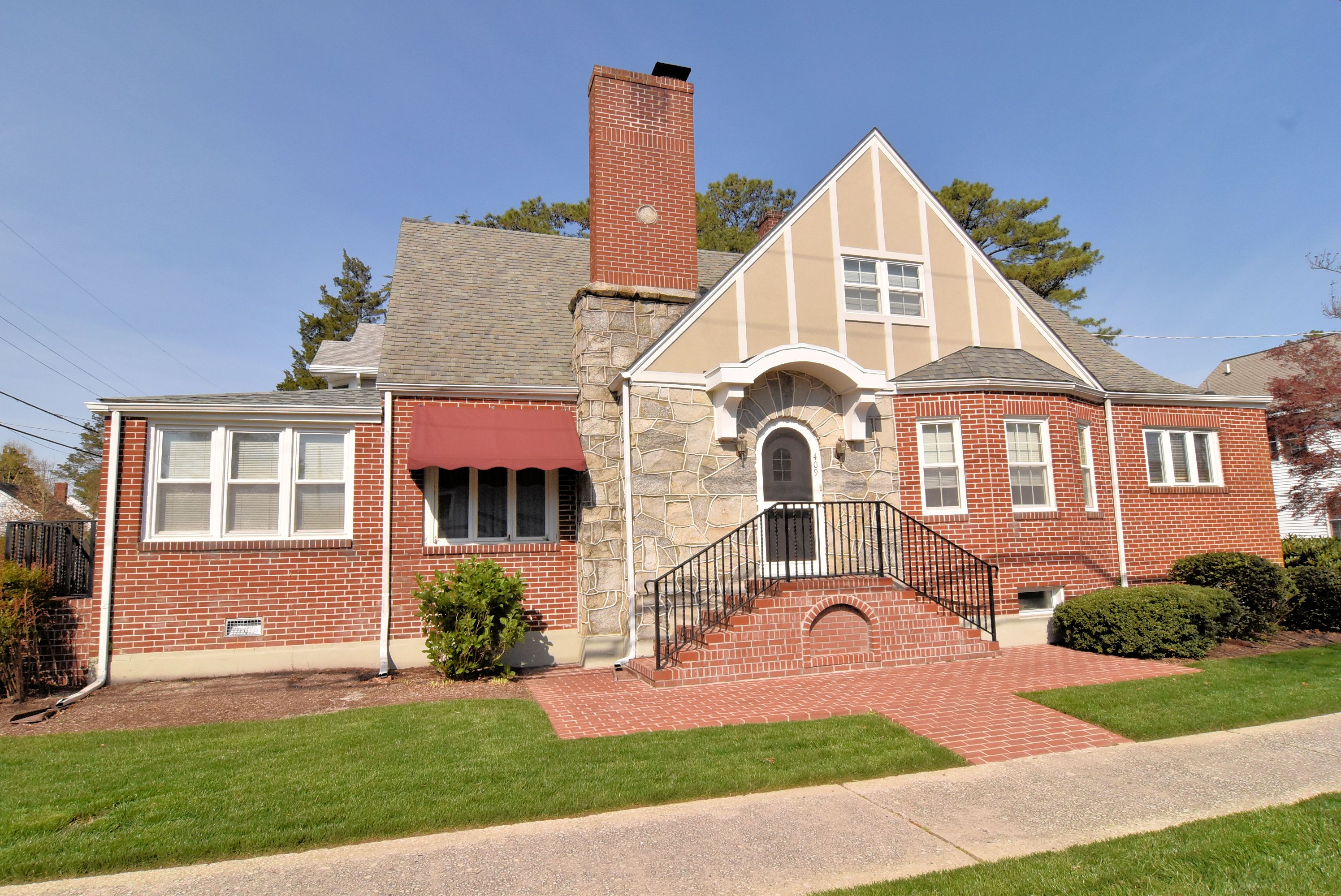 409_bayard_avenue A TRUE JEWEL IN SOUTH REHOBOTH! - Jack Lingo REALTOR