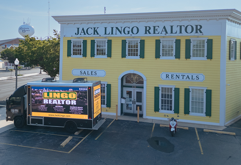 Jack Lingo, REALTOR® Mobile Billboard Beach Truck