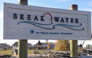 Breakwater Sign