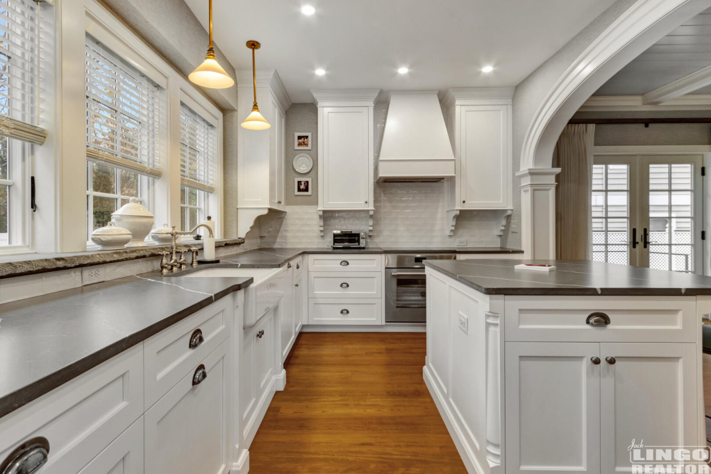 028_img_9461_351 50 SUSSEX STREET  Rental Property