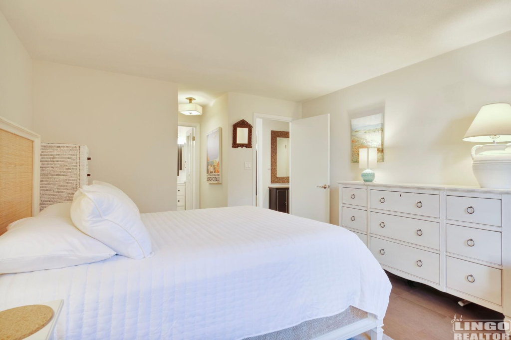 img_0483 310 SPRING LAKE  Rental Property