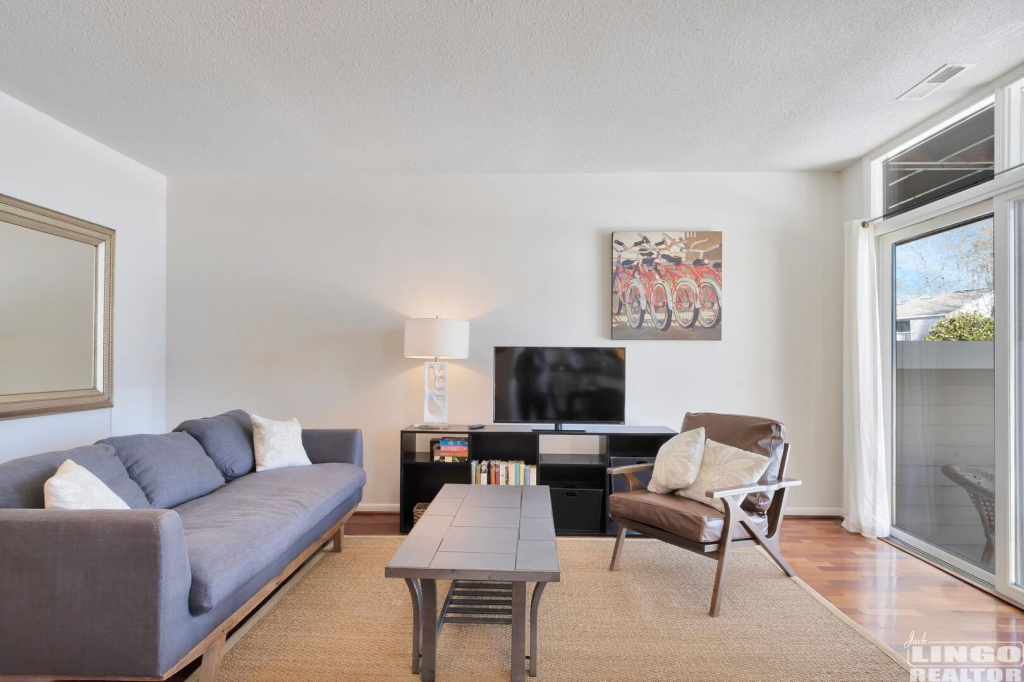 img_0504 310 SPRING LAKE  Rental Property