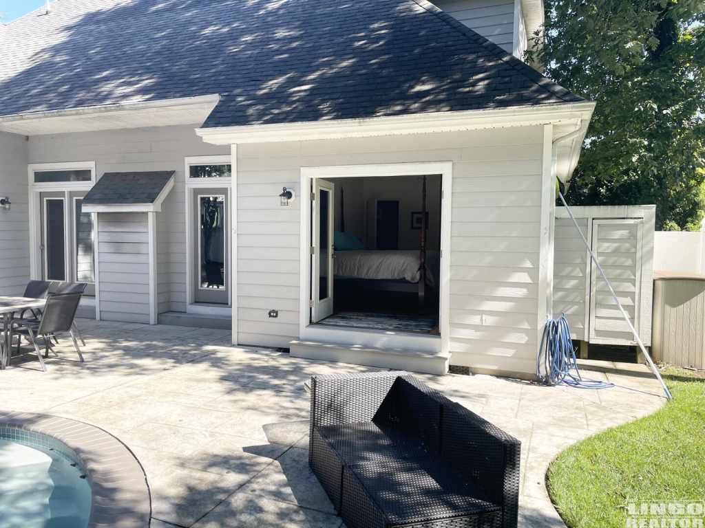 IMG_4016 6 MAASS LANE  Rental Property