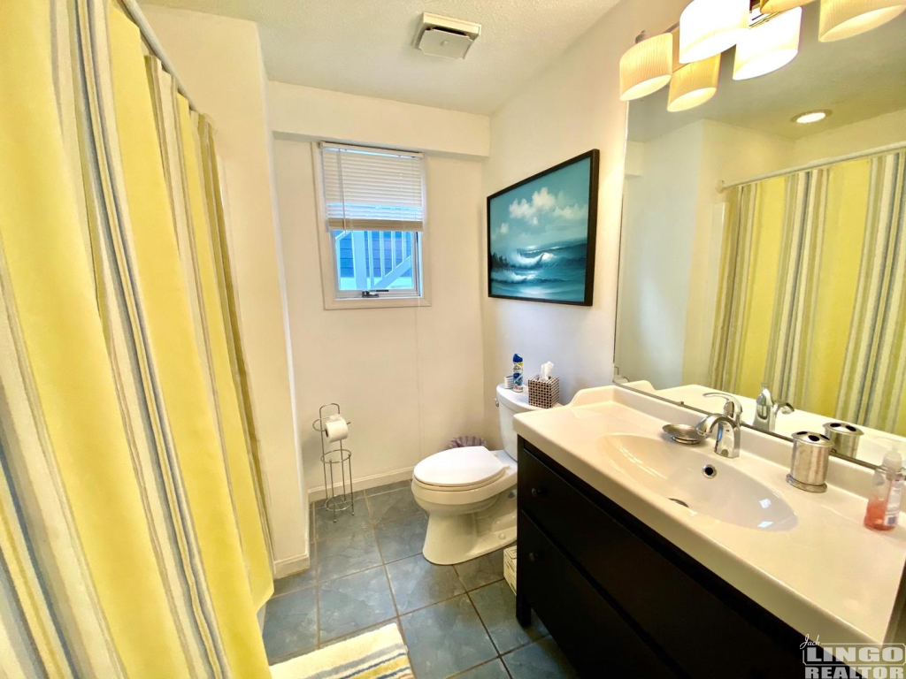 35bath1 35 SURF AVENUE  Rental Property