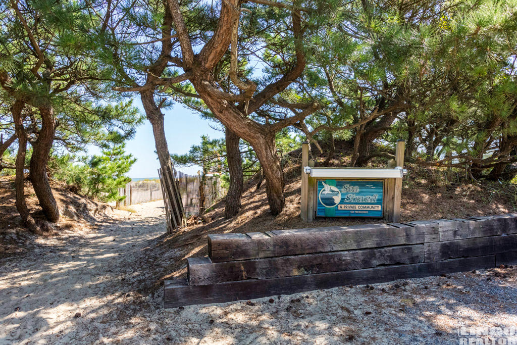 8m8a2592-hdr-seastrand-web 3 SEA STRAND COURT #22  Rental Property